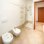Ca Silvio By Interhome Lägenhet Luino